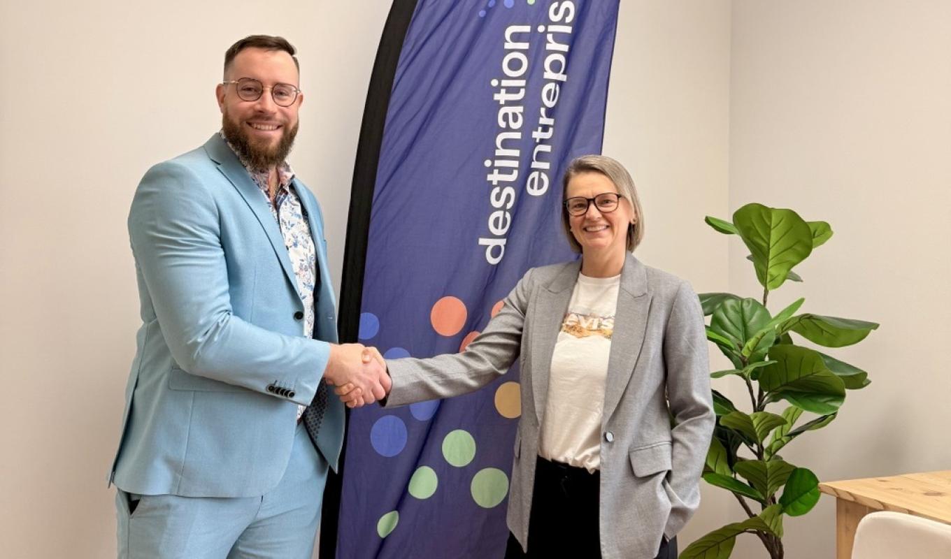 Relève entrepreneuriale : Antony Carrière reprend Somum